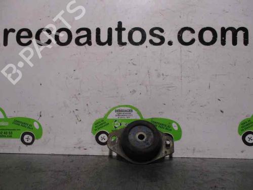 Used Engine mount CITROËN XSARA (N1) 1.9 TD (90 hp) 8762190