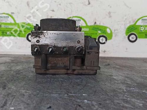 Used ABS pump RENAULT MEGANE II (BM0/1_, CM0/1_) 1.5 dCi (BM1F, CM1F) (86 hp) 5656194