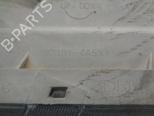 Left headlight HYUNDAI H-1 / STAREX Bus (A1)  | BP17616122C28 