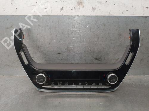 Used Climate control Climate control TOYOTA COROLLA Hatchback (_E21_, _EA1_, _EH1_) 1.8 Hybrid (ZWE211) (98 hp) 40496482 40496482