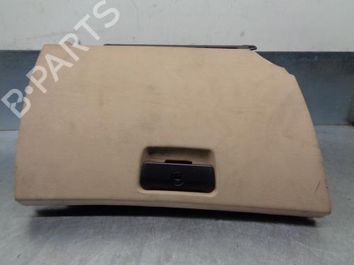 Used Glove box BMW X5 (E53) 4.4 i (286 hp) 8330182