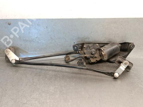 Used Front wiper motor KIA CARENS I MPV (FC, FJ) 1.8 i (110 hp) 28961702