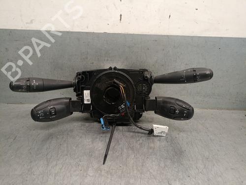 Forlygtekontakt PEUGEOT 3008 I MPV (0U_) 1.2 (131 hp) 27452358