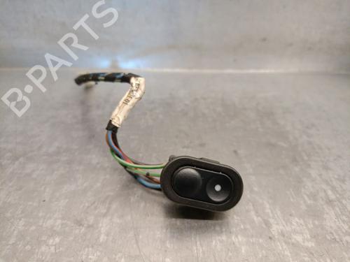 Interrupteur de vitre avant droite OPEL ASTRA F Saloon (T92) 1.6 i (F19, M19) (75 hp) 20267769