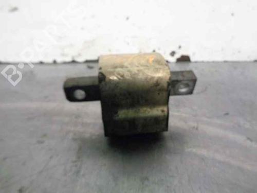 Used Engine mount MERCEDES-BENZ CLK (C208) CLK 230 Kompressor (208.348) (197 hp) 8762804