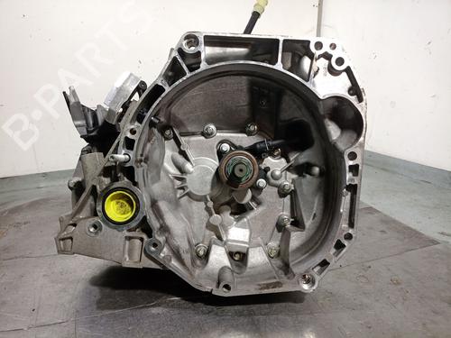 gearbox-dacia-sandero-ii-2012-39956761 main image