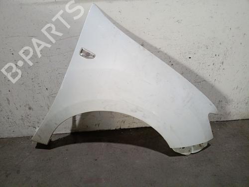 right-front-fenders-dacia-sandero-ii-2012-39529432 main image