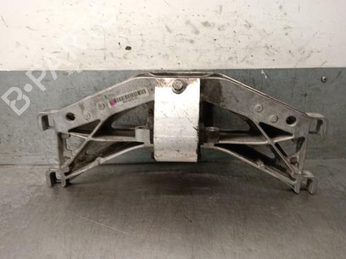 support-jaguar-xe-x760-2015-33054439 main image