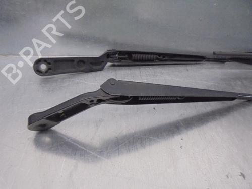 Front windshield wiper arm VW BORA I (1J2) 1.9 TDI | BP15544345C143 