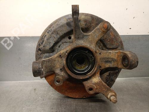 Used Right front steering knuckle NISSAN TERRANO I (WD21) 2.7 TD 4WD (LBYD21) (99 hp) 22726113