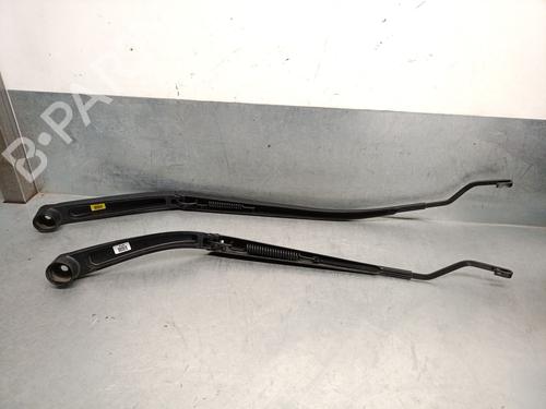 Front windshield wiper arm HYUNDAI TUCSON (TL, TLE) 1.6 CRDi | BP25786117C143 