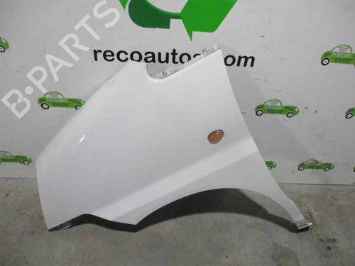 Used Left front fenders HYUNDAI H-1 / STAREX Bus (A1) 2.5 CRDi (140 hp) 2118004