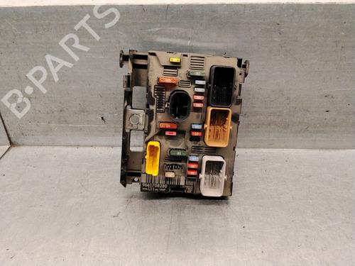 fuse-box-peugeot-307-3ac-2000-2001-2002-2003-2004-2005-2006-2007-2008-2009-2010-2011-2012-39684912 main image