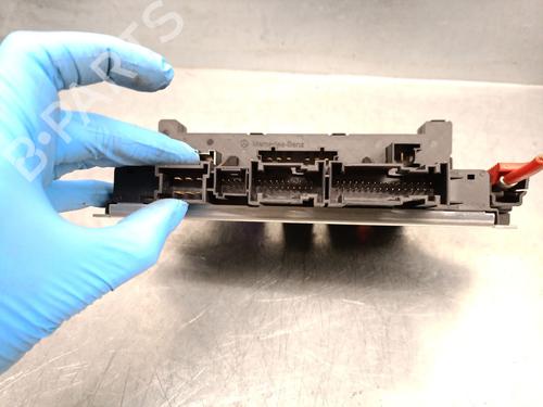 Fuse box MERCEDES-BENZ S-CLASS (W220, V220) S 320 CDI (220.026, 220.126) | BP25235889E1 