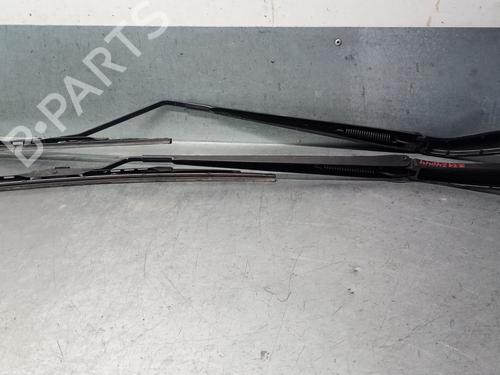 Braccio tergicristallo anteriore CHRYSLER GRAND VOYAGER V (RT) 2.8 CRD | BP30689802C143