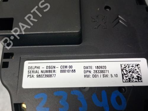Switch CITROËN DS5 2.0 HDi 200 Hybrid4 All-wheel Drive | BP27998356I30 
