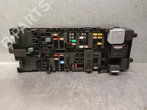 Used Fuse box LAND ROVER DEFENDER Station Wagon (L663) D250 MHEV 4x4 (249 hp) 30317584