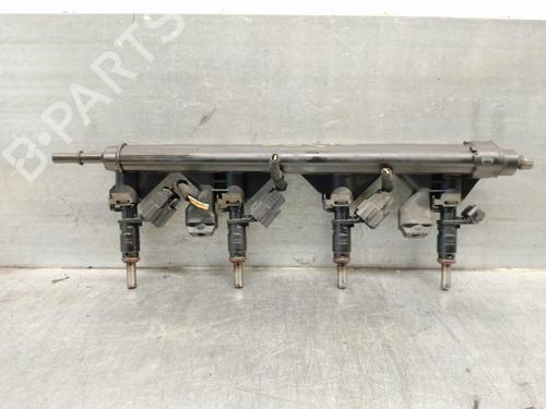 Used Injection rail PEUGEOT 308 I (4A_, 4C_) 1.6 16V (120 hp) 21581042