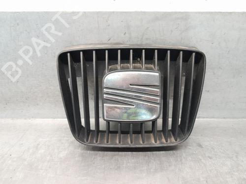 Grill Grill SEAT IBIZA II (6K1) 1.6 i (75 hp) 36156567 36156567