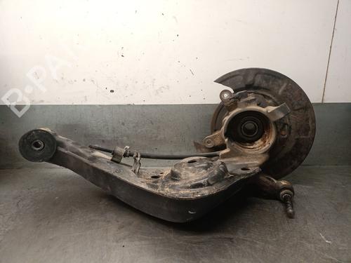 Used Right rear steering knuckle HYUNDAI SANTA FÉ I (SM) 2.0 CRDi (113 hp) 28430095