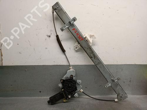 Alzacristallo anteriore sinistro HYUNDAI H-1 Van (A1) 2.5 TD (80 hp) 32019464