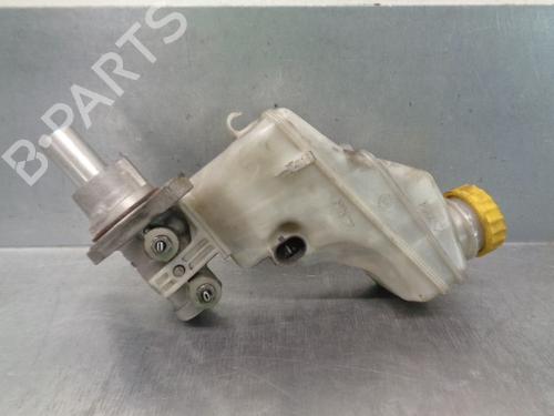 Hovedbremsecylinder Hovedbremsecylinder 13921071 13921071