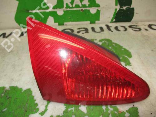 Used Left tailgate light Left tailgate light ALFA ROMEO 147 (937_) 1.6 16V T.SPARK ECO (937.AXA1A, 937.BXA1A) (105 hp) 2056014 2056014
