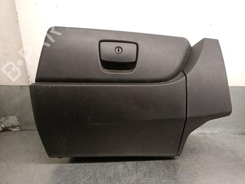 Used Glove box FIAT QUBO (225_) 1.3 D Multijet (225AXE1A, 225CXE1A, 225AXH1A, 225AXL1A,... (95 hp) 25235203
