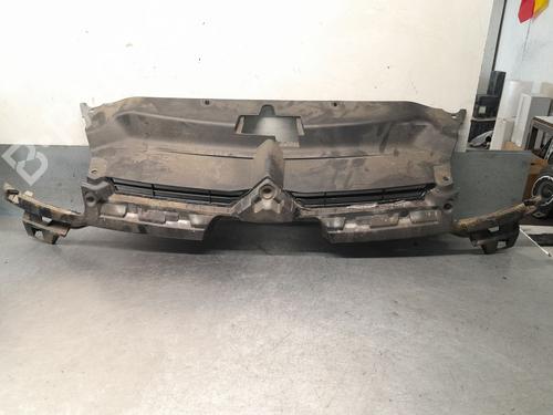 grille-citroen-c4-i-lc_-2004-2005-2006-2007-2008-2009-2010-2011-2012-2013-2014-37646190 main image