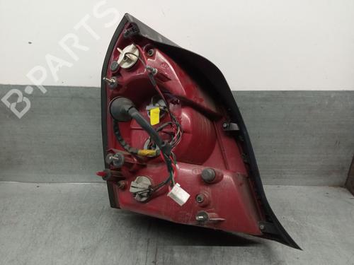 Right taillight HYUNDAI ELANTRA III Saloon (XD) 2.0 CRDi | BP23442537C35 