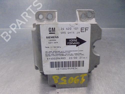 Kollisjonspute styreenhet OPEL OMEGA B (V94) 2.5 TD (F69, M69, P69) (130 hp) 15831438