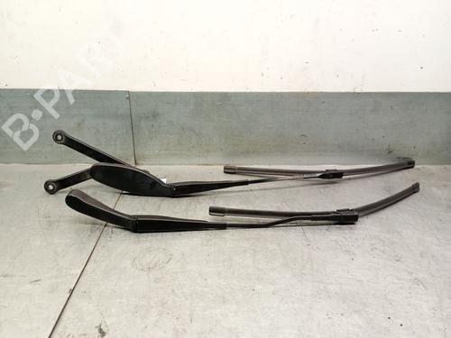 Used Front windshield wiper arm Front windshield wiper arm 33628925 33628925
