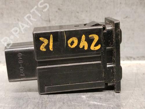 Switch TOYOTA COROLLA Verso (ZER_, ZZE12_, R1_) 2.2 D-4D (AUR10_, AUR10R) | BP30470603I30