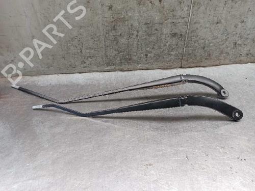 Used Front windshield wiper arm RENAULT CLIO IV (BH_) 1.5 dCi 90 (90 hp) 7824688