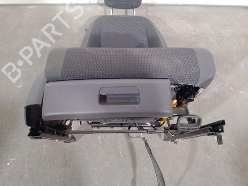 Right front seat VW TOURAN (1T3) 1.6 TDI | BP31882740C16 - Image 9