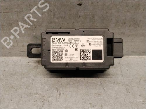 Used Antenna/Base Antenna/Base BMW X3 (G01, F97, G08) xDrive 20 d Mild-Hybrid (190 hp) 35904050 35904050