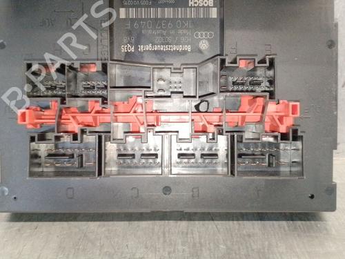 Fuse box VW TOURAN (1T1, 1T2) 1.6 FSI | BP28421003E1