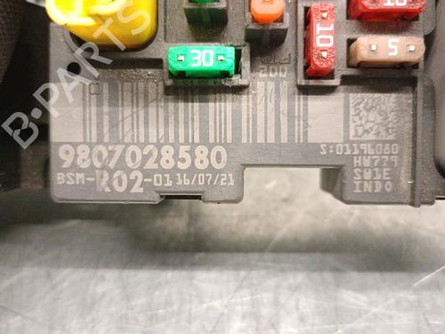 Fuse box PEUGEOT 5008 (0U_, 0E_)  | BP29851177E1