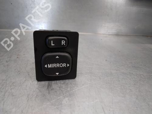 Used Mirror switch TOYOTA YARIS (_P13_) 1.5 Hybrid (NHP130_, NHP130) (101 hp) 15981798