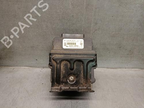 Module électronique KIA SORENTO III (UM) 2.2 CRDi (200 hp) 31862437