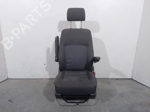 Stol høyre foran VW TRANSPORTER T5 Bus (7HB, 7HJ, 7EB, 7EJ) 1.9 TDI (102 hp) 32853623