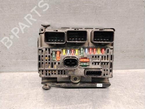 fuse-box-peugeot-407-6d_-2004-2005-2006-2007-2008-2009-2010-2011-39142291 main image