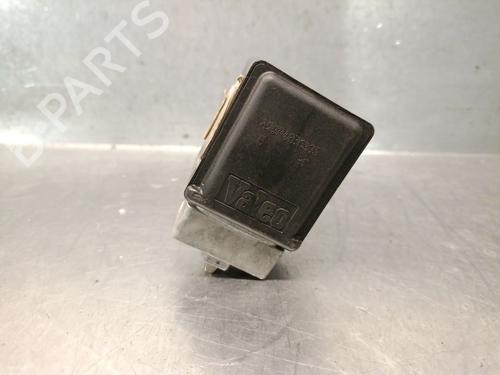 electronic-module-renault-clio-iii-br01-cr01-2005-2006-2007-2008-2009-2010-2011-2012-2013-2014-37697653 main image
