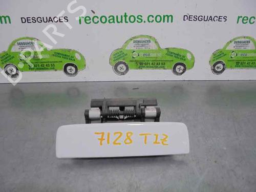 Used Rear left exterior door handle PEUGEOT 306 Hatchback (7A, 7C, N3, N5) 1.4 (75 hp) 2113893