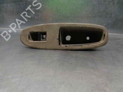 Used Right front window switch Right front window switch ALFA ROMEO 159 Sportwagon (939_) 1.9 JTDM 16V (939BXC1B, 939BXC12) (150 hp) 8134927 8134927