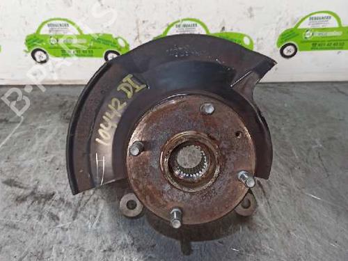 Used Left front steering knuckle CHEVROLET EVANDA 2.0 (131 hp) 5449555