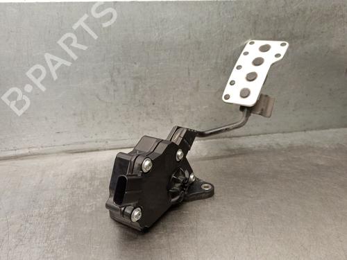 pedal-lexus-is-ii-_e2_-2005-2006-2007-2008-2009-2010-2011-2012-2013-40498430 main image