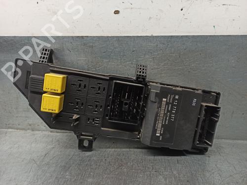 Used Fuse box SAAB 9-3 (YS3F, E79, D79, D75) 1.9 TiD (150 hp) 11746396