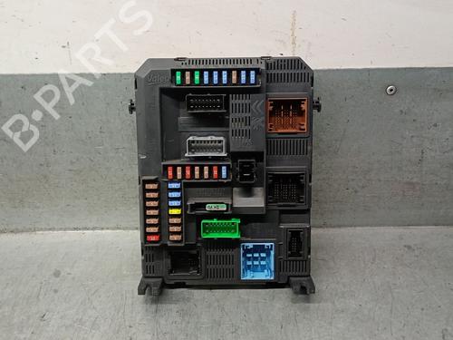Used Fuse box PEUGEOT 2008 I (CU_) 1.2 THP 110 / PureTech 110 (110 hp) 30803731
