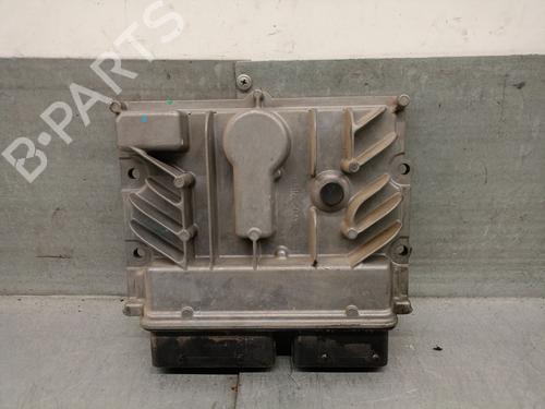 Used Engine control unit (ECU) CHEVROLET CRUZE Hatchback (J305) 1.7 D (131 hp) 31590508